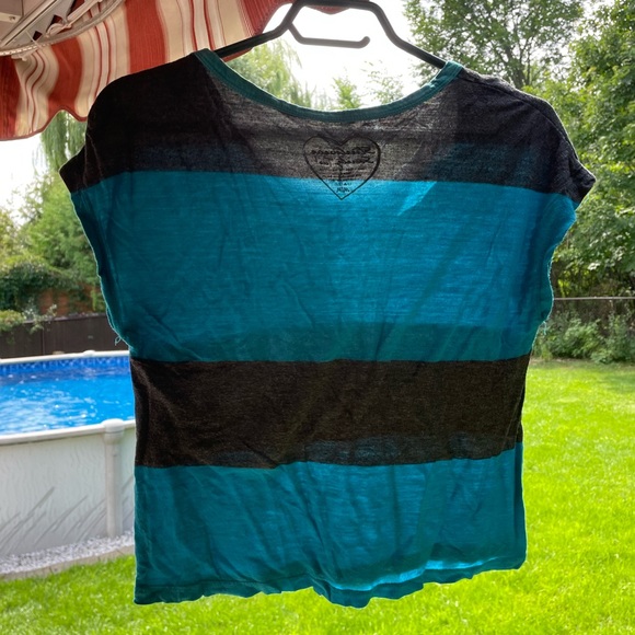 Blue and gray shirt - Picture 2 of 3